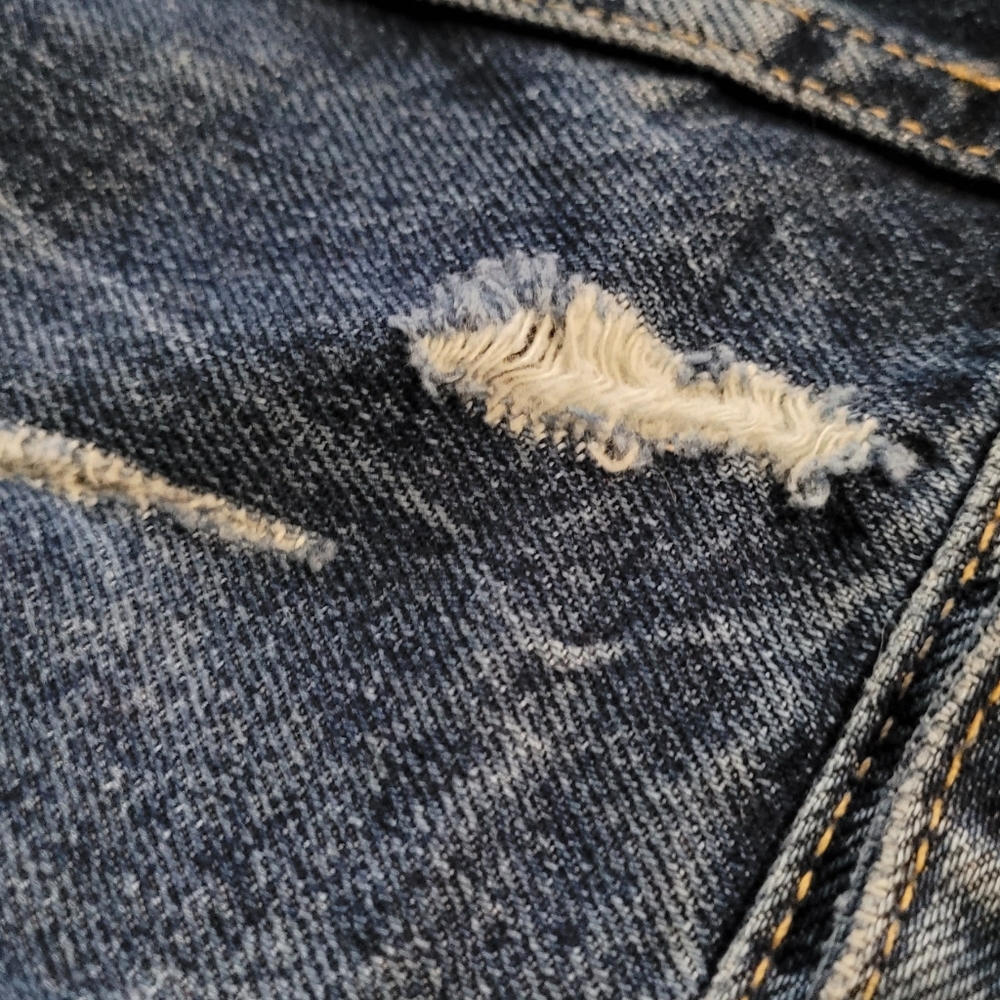 Jean jacket - Picture 3 of 12